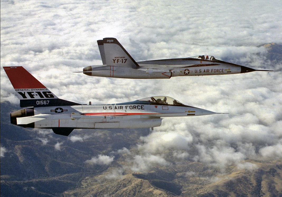 一代机皇F-16的逆天进化史