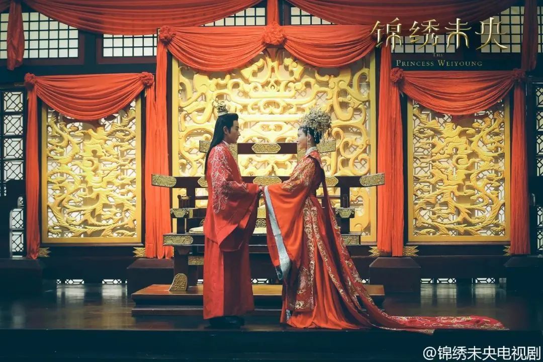 藏不住了，罗晋作为唐嫣专属摄影师，水平竟然