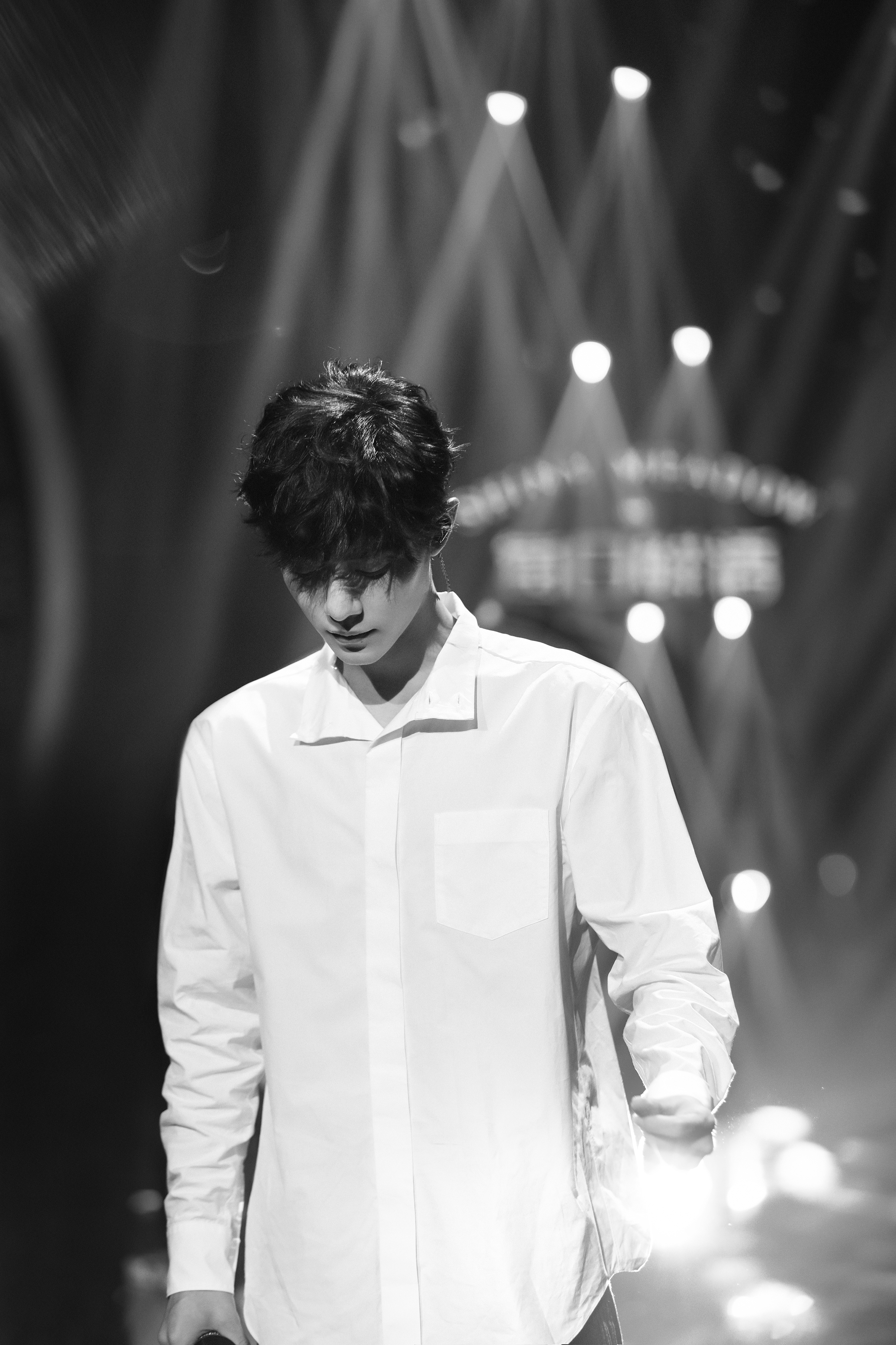 从227事件到肖战热搜浅谈如何理智追星