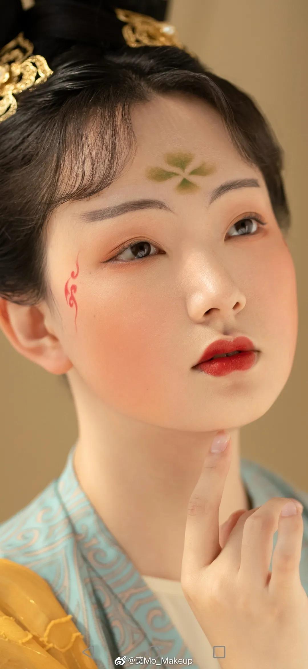 Eye of classic brow eyebrow is filled with if hill is like water,be filled with