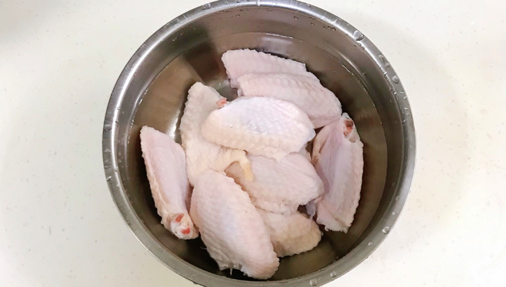 最愛雞翅這種做法，外酥里嫩，比點外賣好吃太多，每次2斤不過癮