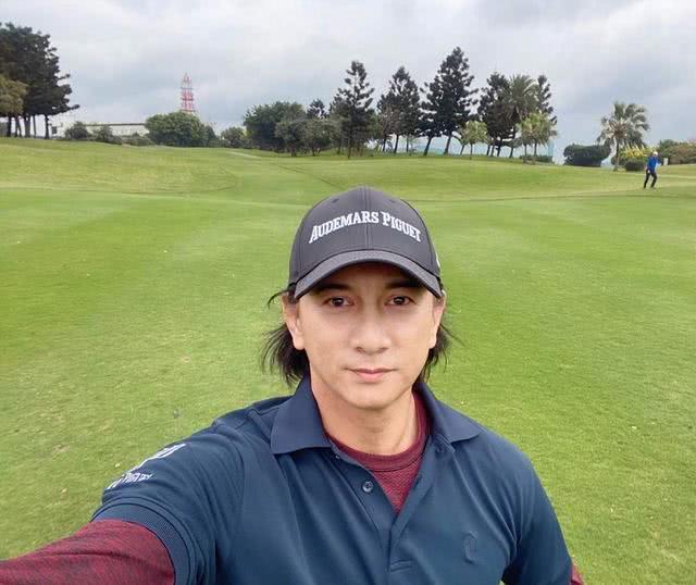 50岁吴奇隆终于高调露面！"萧十一郎"重现