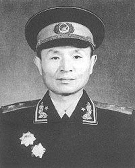 他是一野参谋长，彭老总的爱将，却为何只被授予开国中将军衔？