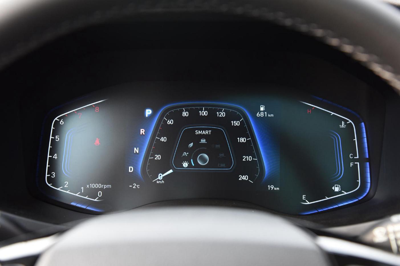 外观大变油耗降低！新款北京现代ix35值不值得买？