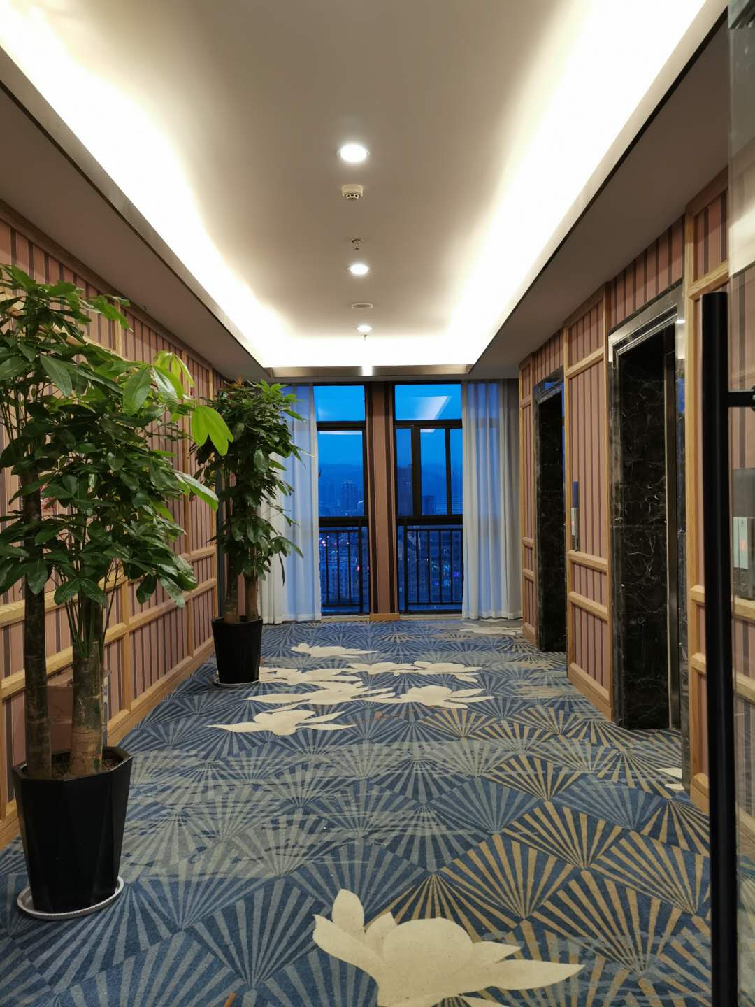 為什么住宿推薦白玉蘭酒店？