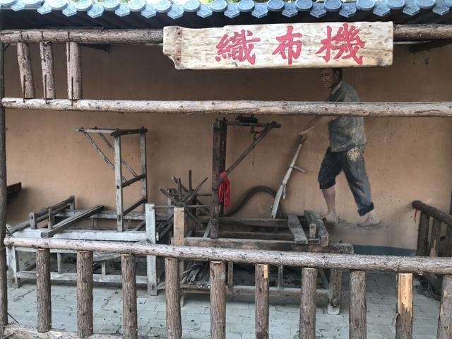 生活在城市周边的农民，是市民、还是农民？