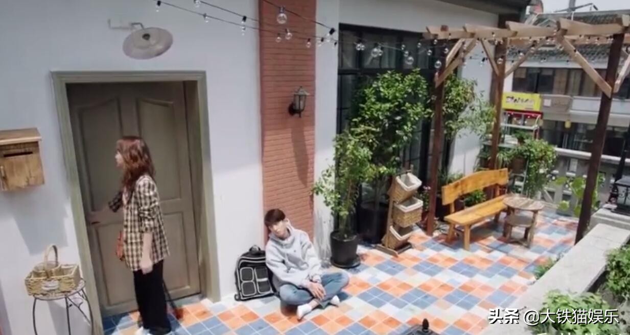 求求导演们来趟凡间吧，国产剧尽是卡里只剩1