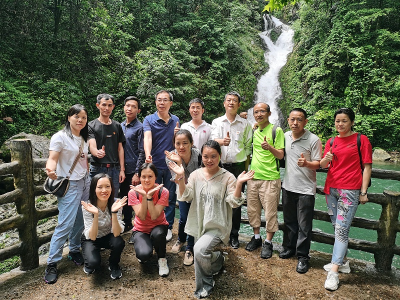 寻迹井冈山，重温红色历史，感受星火燎原的力量，弘扬井冈山精神