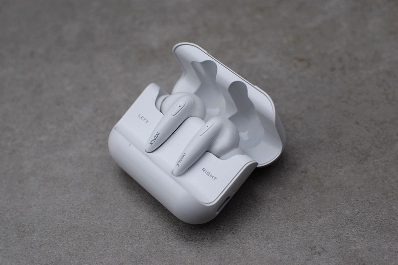 搭载10MM复合振膜 iWAKL魔音半入耳蓝牙耳机体验