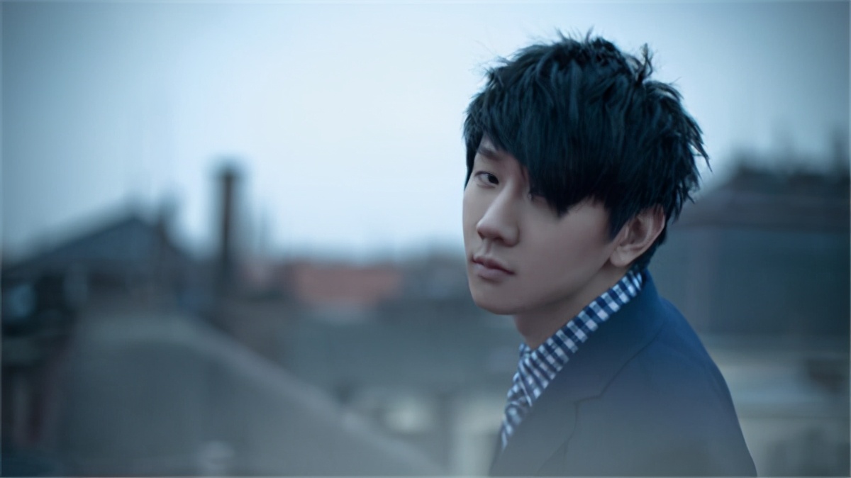 Lin Junjie does not change hair style all the year round, netizen doubt is wigged, direct seeding enrages innocence of size eyesight card