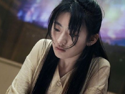 扫黑风暴四处细节暗示了英子自杀闺蜜连夜逃跑恶意都指向她