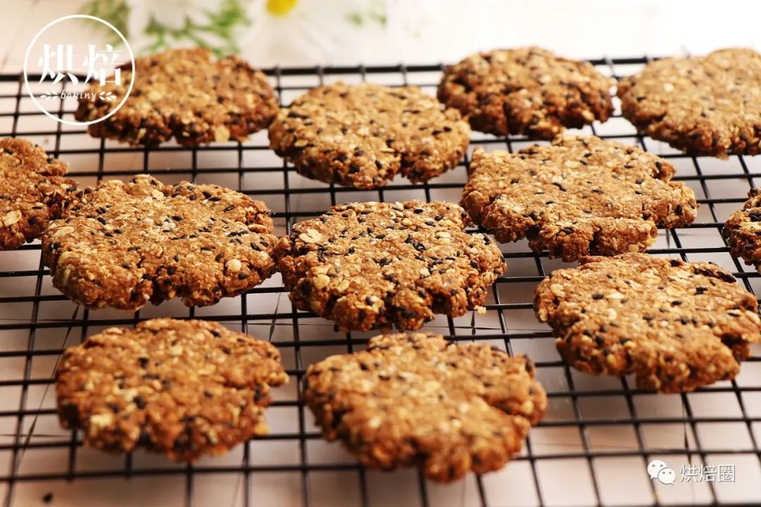隔离在家做零食 不长肉黑糖燕麦饼干 可能要算健康零食排行榜前五吧