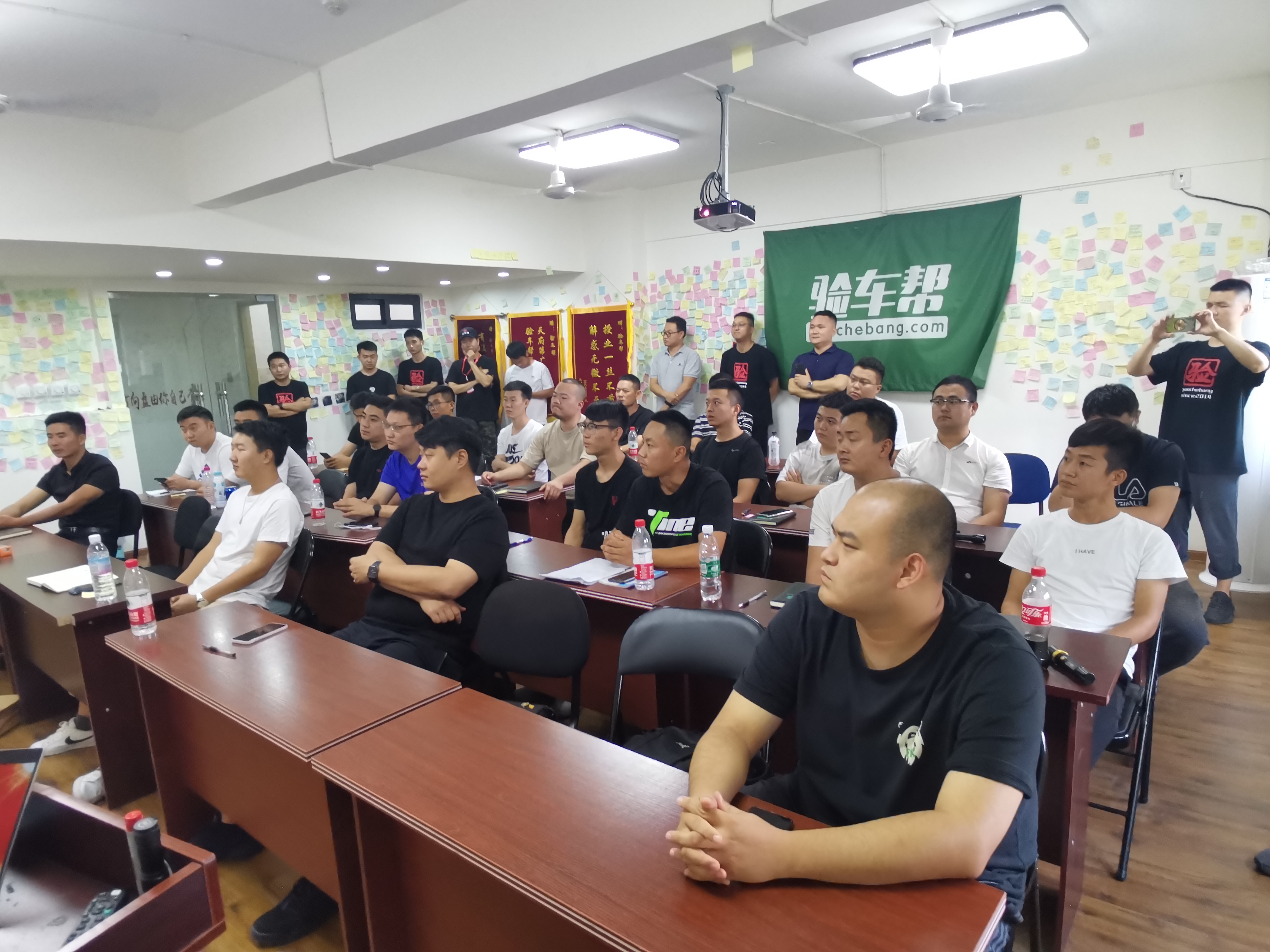 舍近求遠(yuǎn)，這些汽車愛(ài)好者為何都選擇了驗(yàn)車幫？