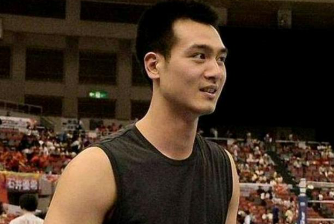 朱婷谈恋爱了？郎平可以放心了，网友说，真是