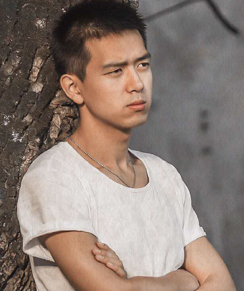 李现为新剧无奈剪了寸头，粉丝却期待他剃光头的模样