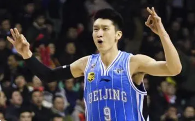 男篮功勋孙悦，如今成人生赢家，身价上亿拥模