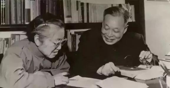 她留学美国，国家需要时却毅然回国，为造原子弹深入西北多年