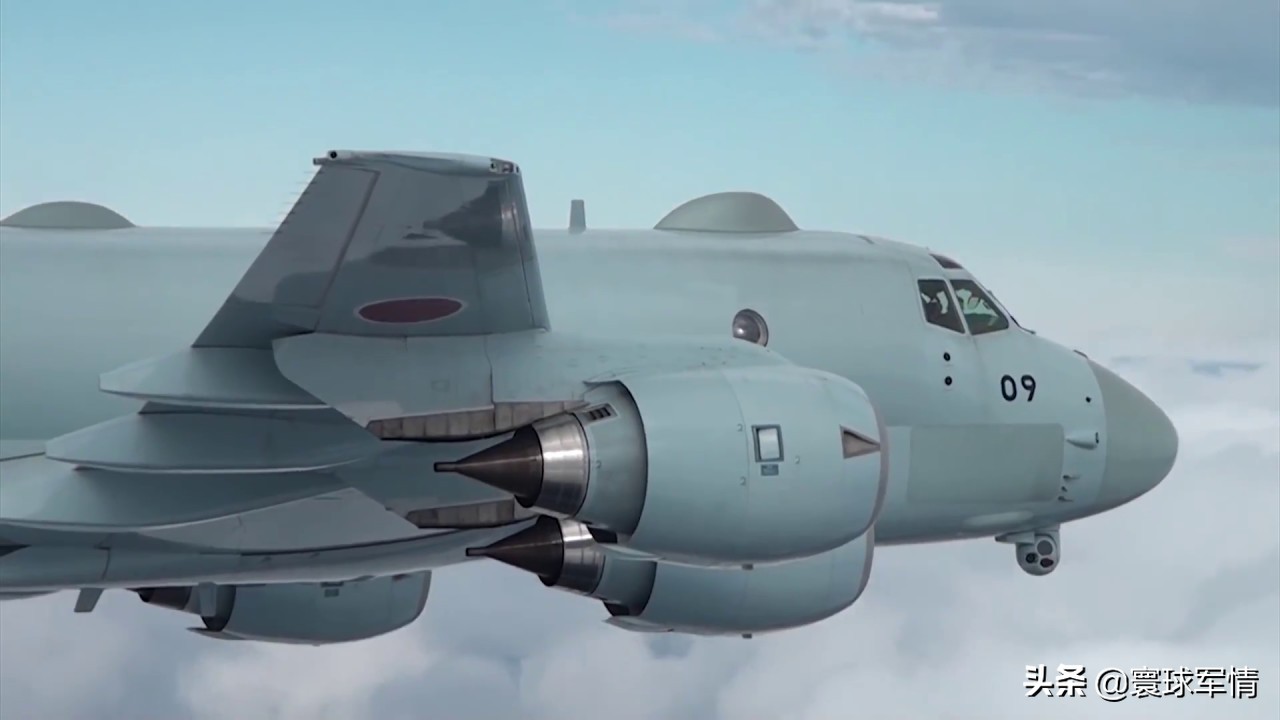 解放军054A穿越对马海峡，海上自卫队紧急出动，日本反潜实力再次亮出