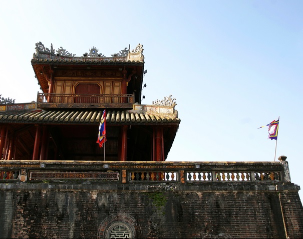 越南顺化京城与中国北京城类似：方向并不是坐