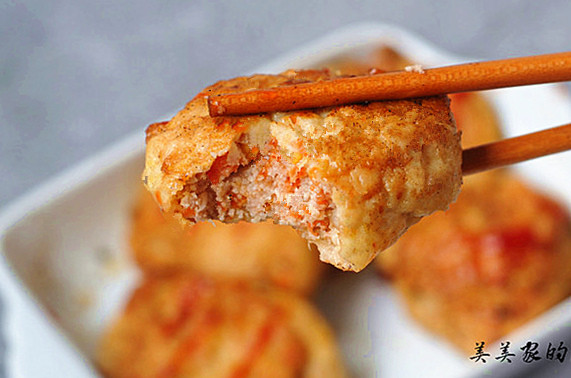 三伏天，多给孩子做豆腐饼，薄皮脆嫩，香软好消化，比肉饼更香