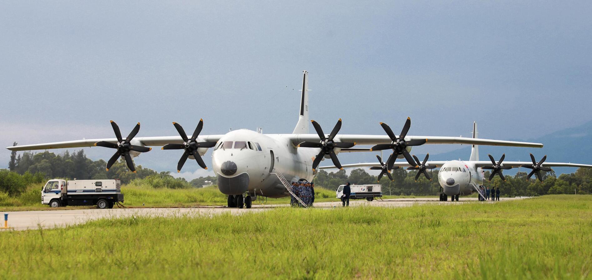 ��Ǳ200�������أ�20ö��Ǳ���װ���أ������Ϻ�ר�˺�Ǳͧ