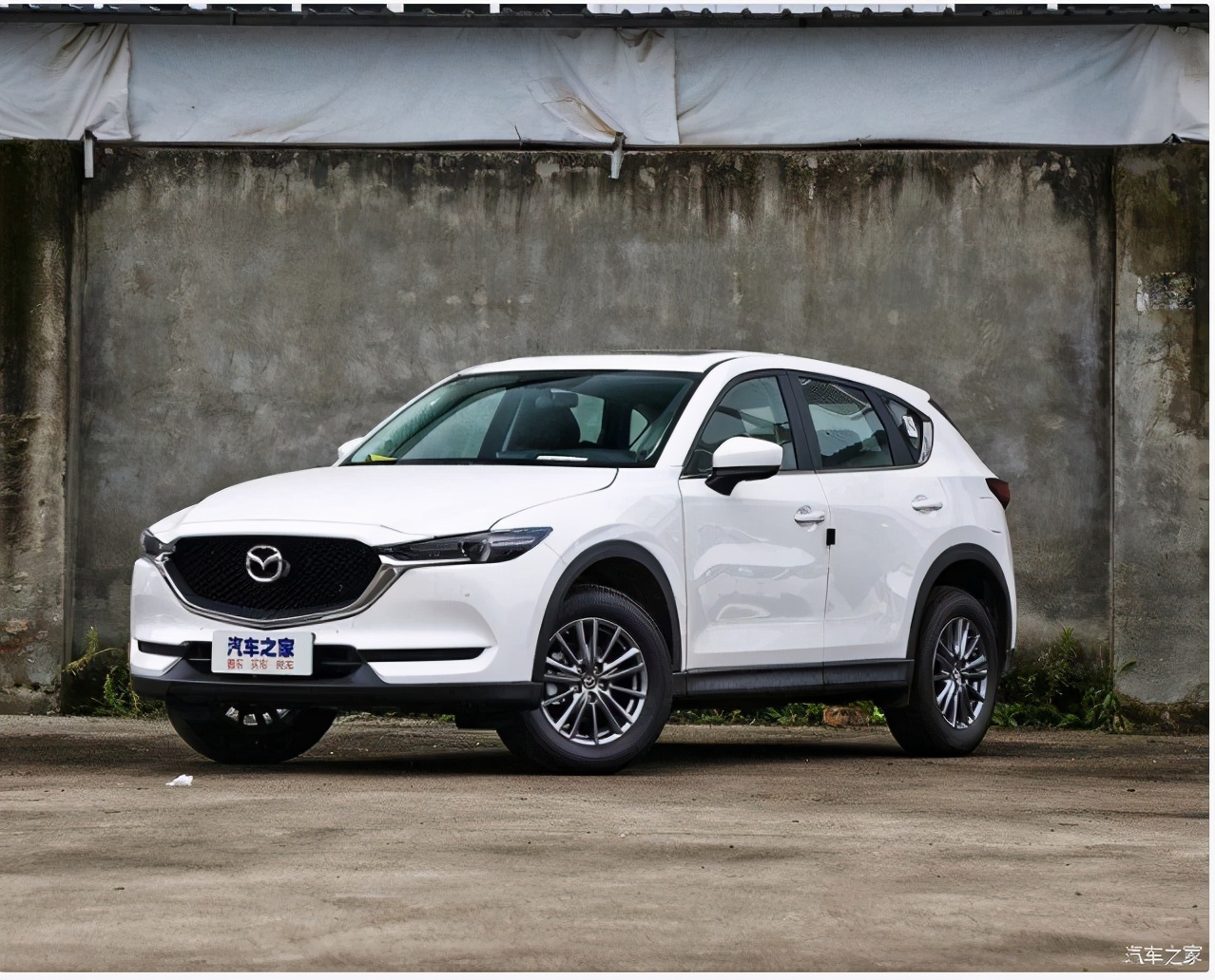 马自达cx-5:外观帅气十足,适合年轻时尚的你