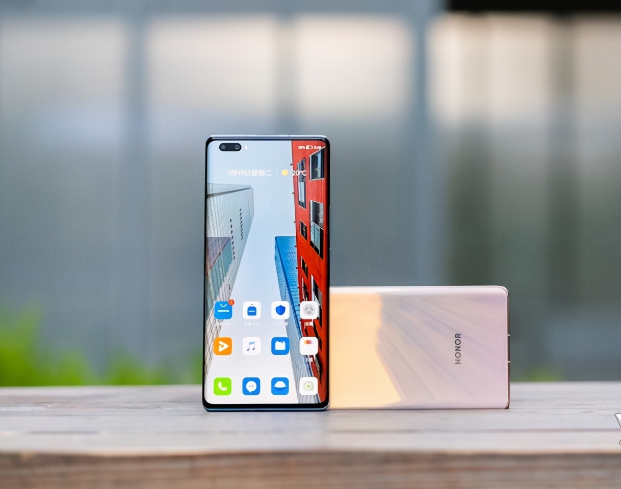 荣耀V40，与3款搭载天玑1000+5G手机，性价比大比拼