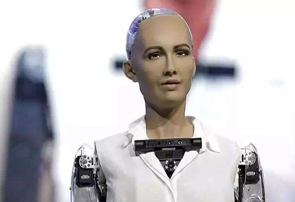 还记得聪明的女机器人，曾经说要毁灭人类吗？如今怎么样了？