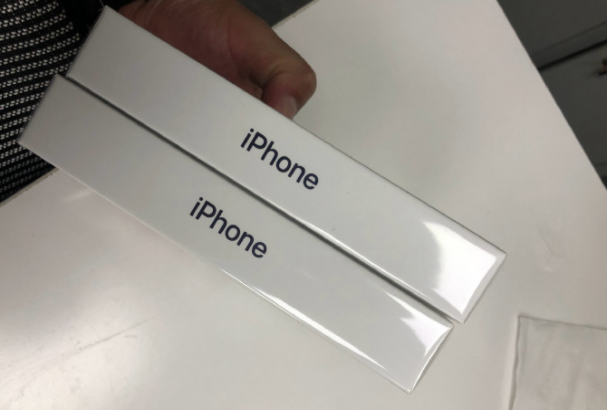 iPhone12新价格确定，128GB降至冰点，网友：幸福来得太突然