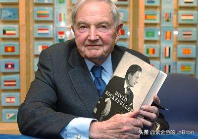 起来吧 别跪了 咱自己家最好！为什么国外富豪喜