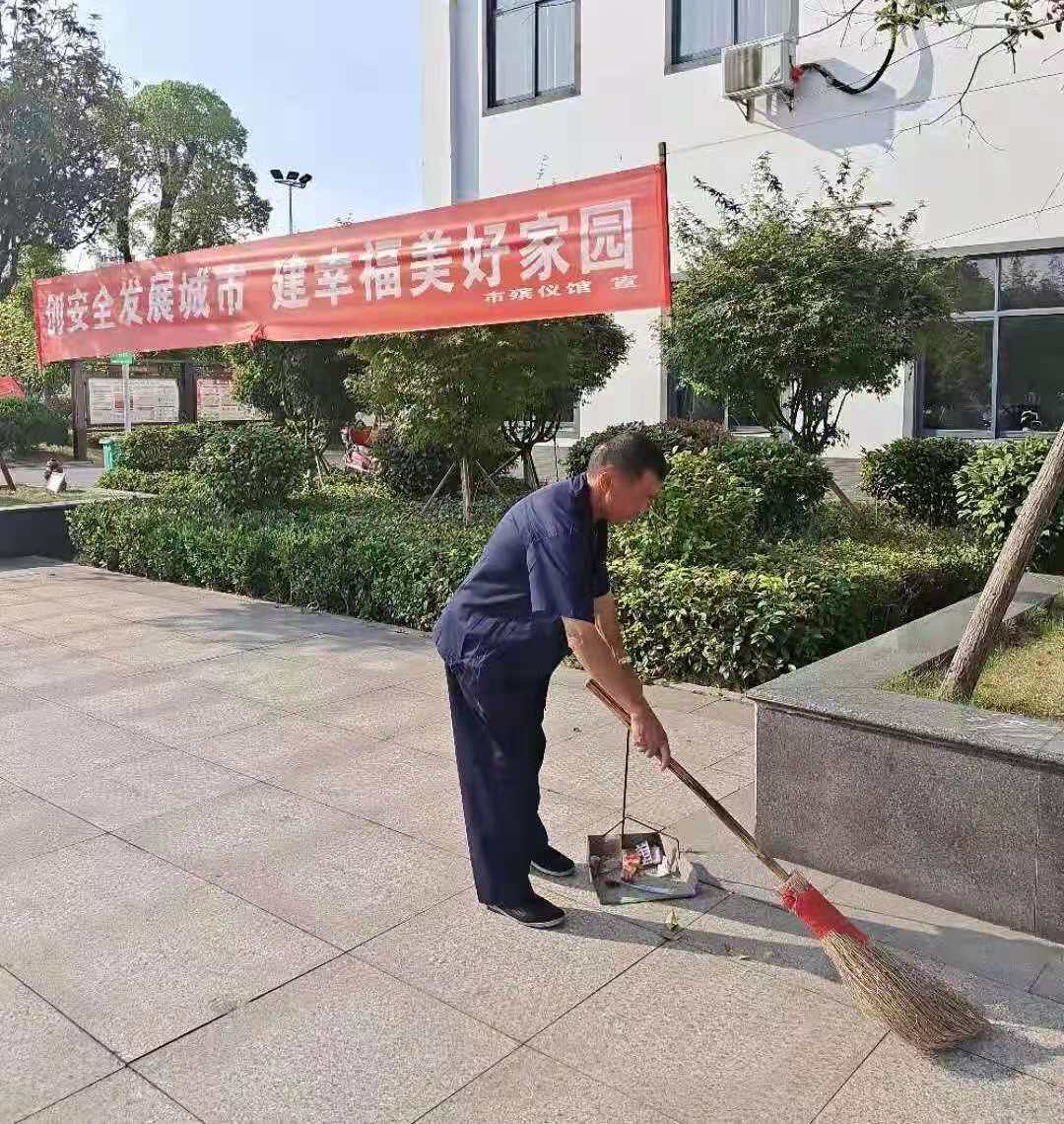 湘潭市殡仪馆：精准扶贫办实事 真情帮扶暖人心