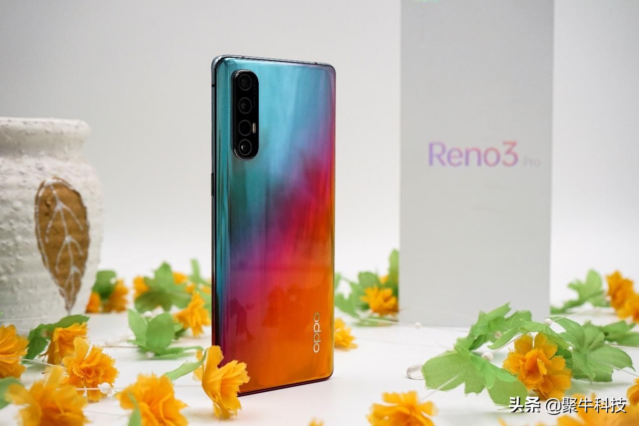 现阶段最轻巧的5G手机上？OPPO Reno3 Pro真机实拍视频