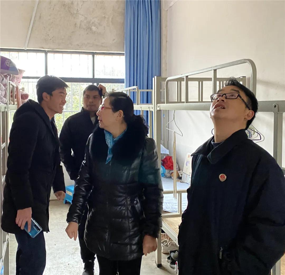 师宗检察：检察官送法进校园 多形式开展检察开放日活动