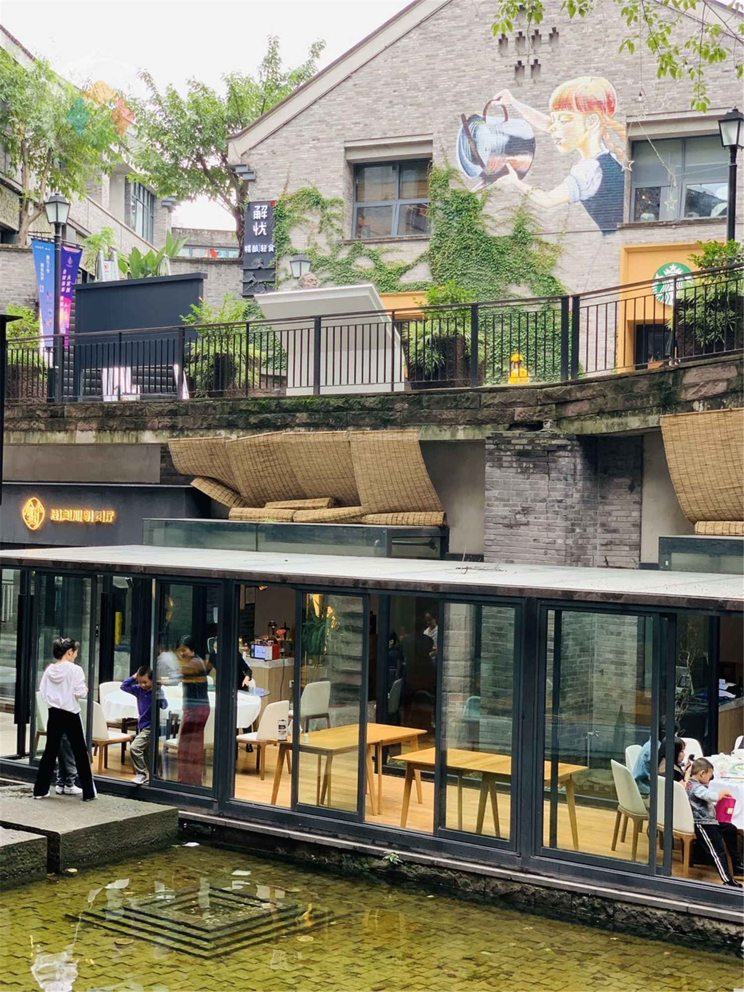 揭示餐桌文化，重庆人吃饭点的第一道菜是什么？口水鸡当之无愧