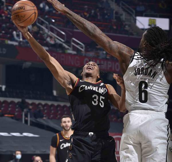 Why has not basket net played a knight? It is 3 tycoons obviously, let Ervine be hit into odd nucleus unluckily