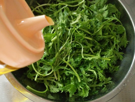 图片[3]-蒸皇帝菜的做法  多加1个步骤 颜色翠绿更松软-起舞食谱网
