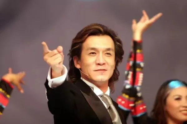 3年前李咏去世,哈文那一句“永失我爱”,太虐