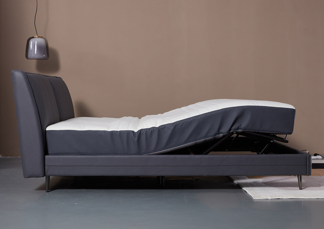 一张可智能控制的电动床，躺下睡觉会是什么体验