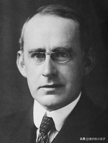 宇宙浩瀚無垠，能找到一顆比銀河係質量還要大的星星嗎？