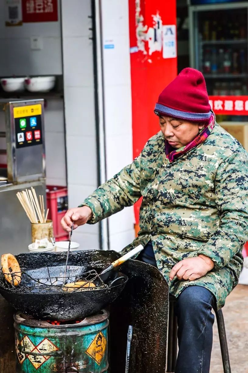 我用100张照片，告诉你武汉人是怎么过早的
