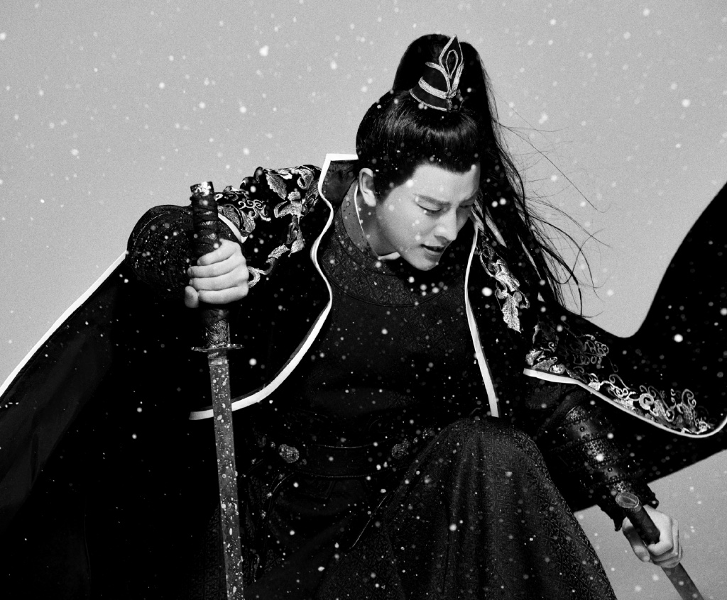 贾乃亮又“惨”上热搜，李小璐再躺枪，做头门800天后，谁都不惨