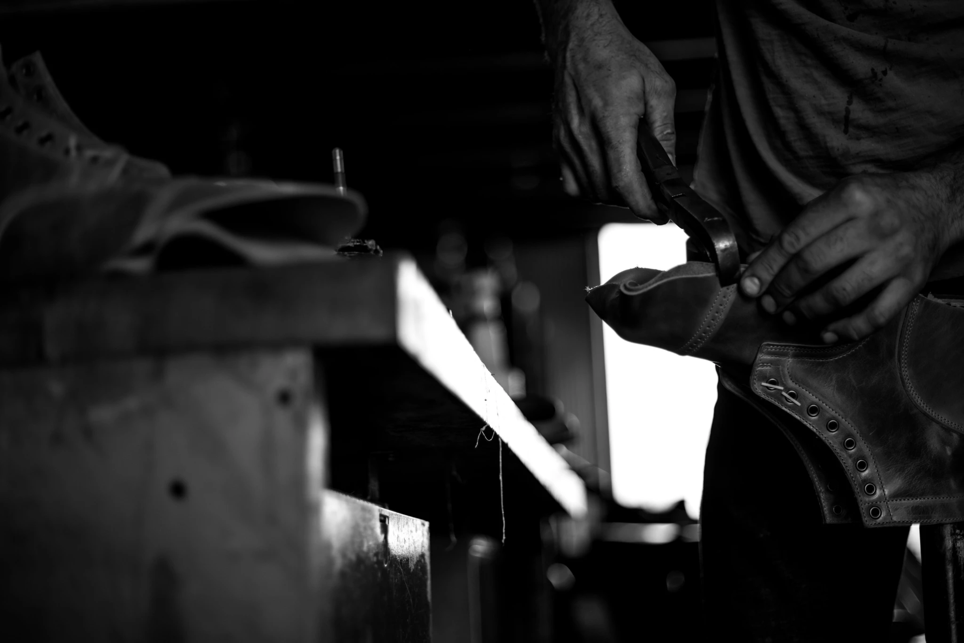 皮鞋上大家常说的松面到底是什么，我们来研究一下