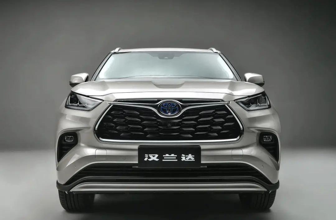 全新第四代汉兰达又将是其他七座SUV想干又干不掉的劲敌