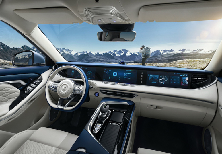 性能级智能电动SUV岚图FREE，能在中大型高端SUV市场分一席之地吗