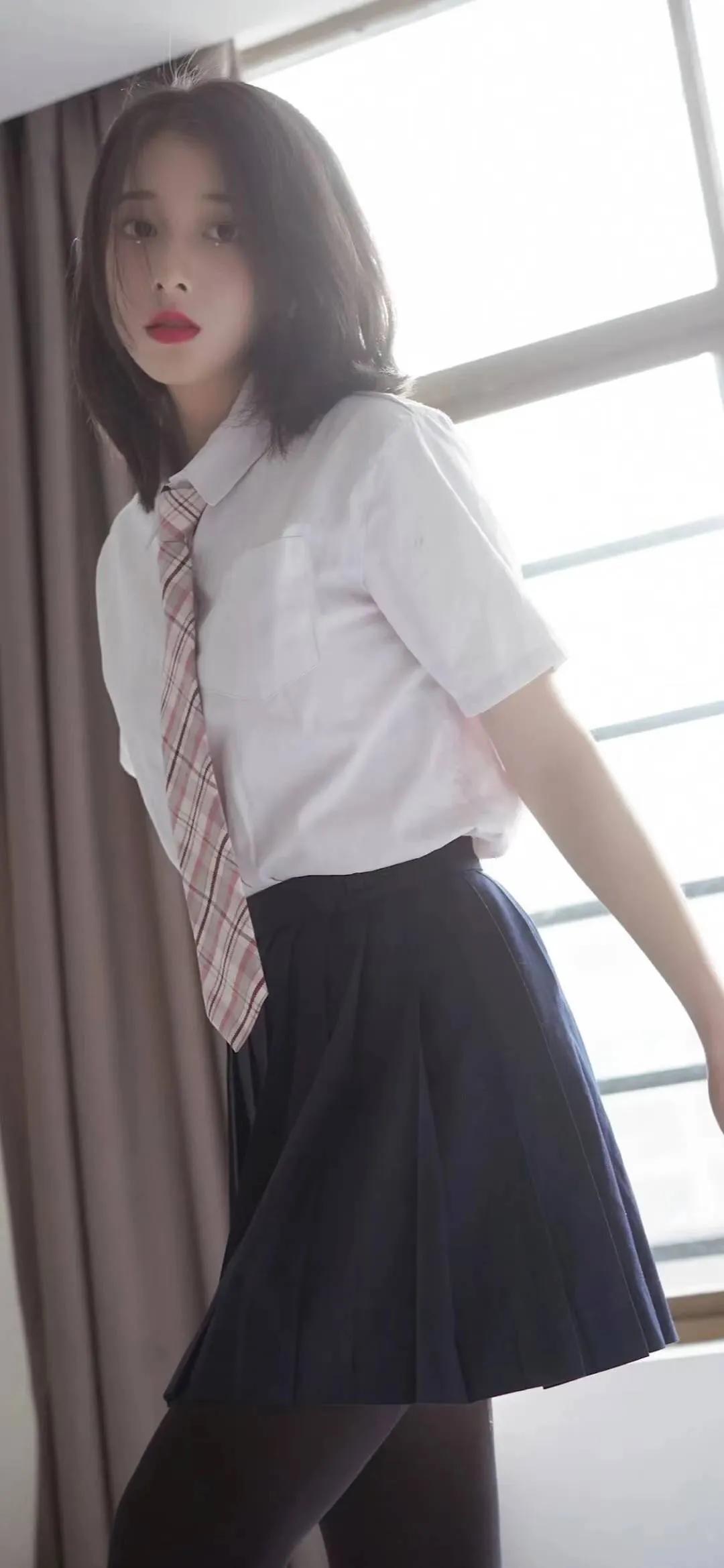 渣男壁纸  为什么这么漂亮的女生，没人追图片