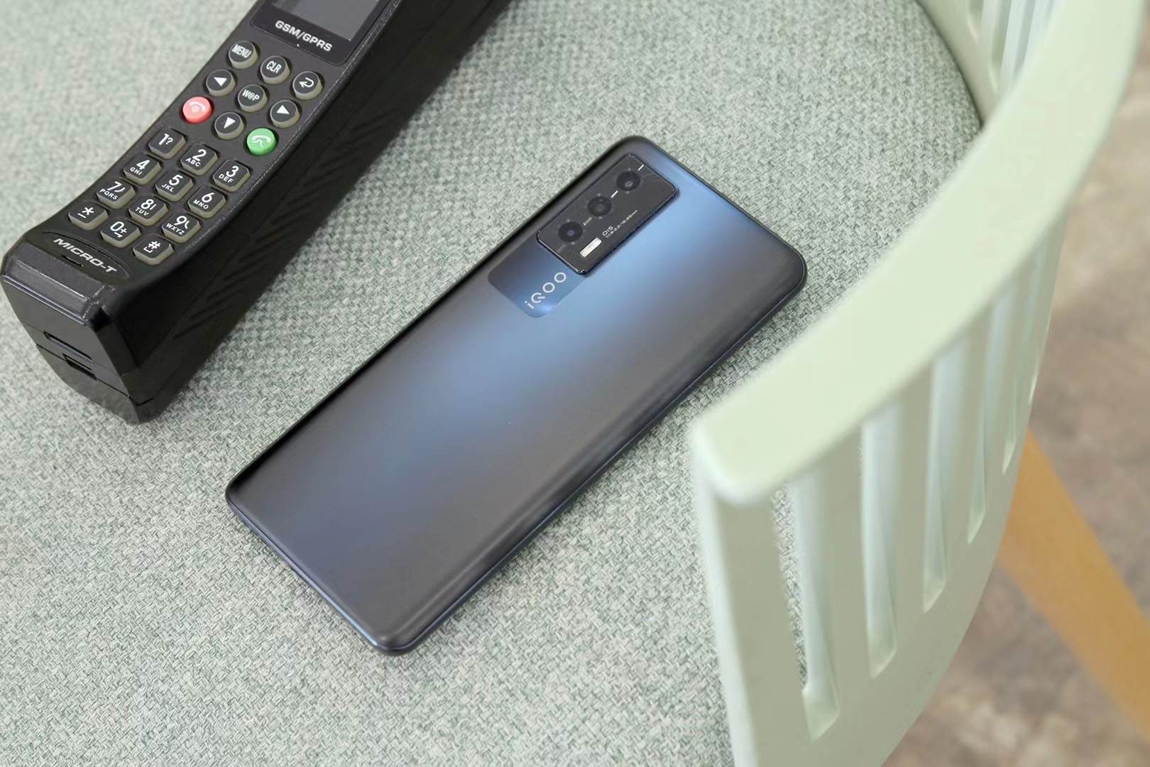 买新机千万别盲目跟风，目前2000元价位，这三款最有优势