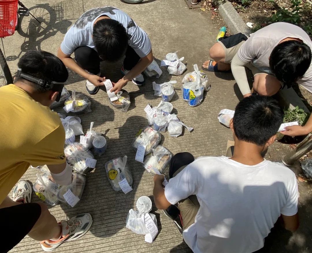江西大学生通过零点校园建立本校外卖团队为200余学生带来了兼职项目