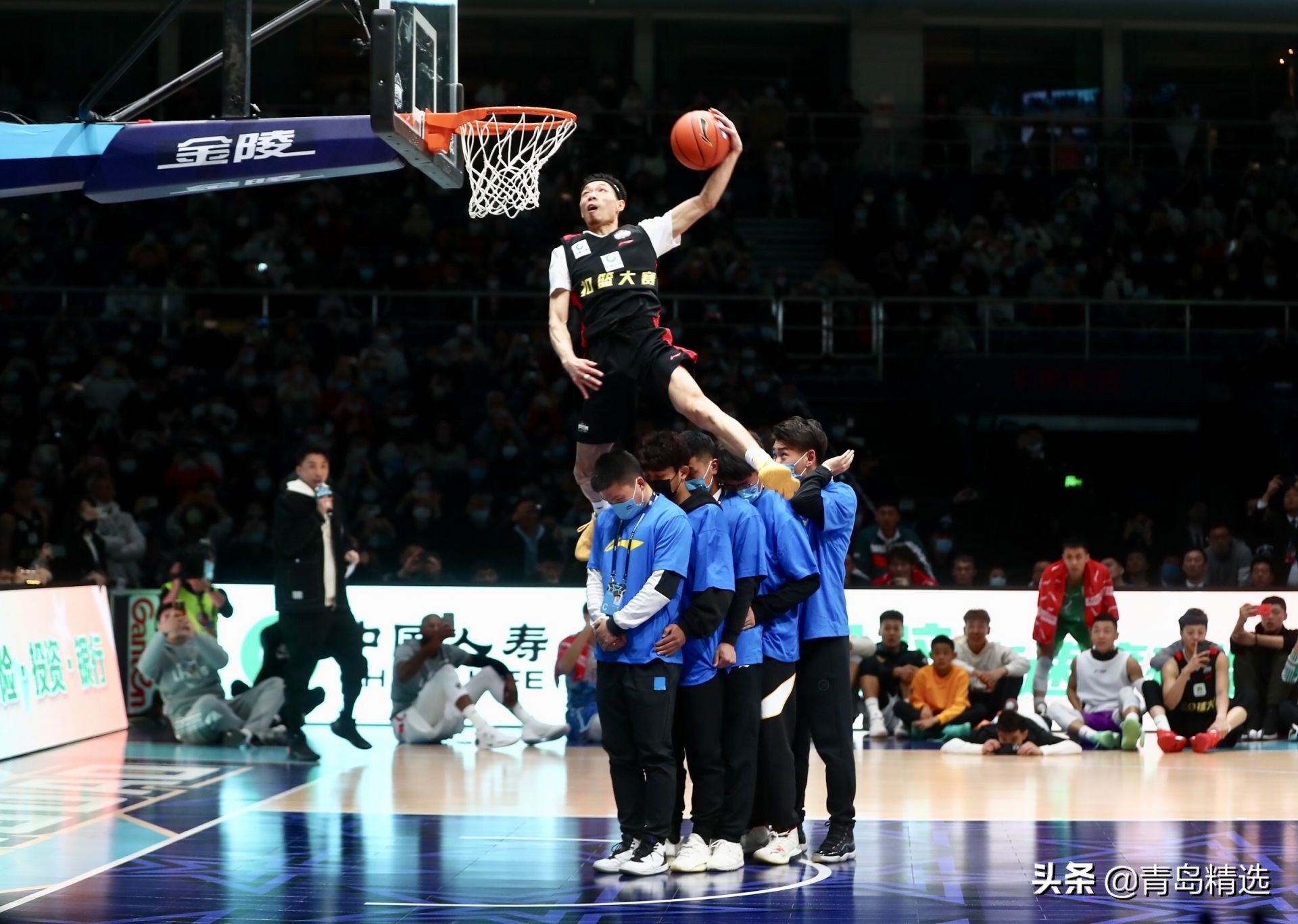 Solid pat CBA to buckle basket contest, zhang Zhenlin coronate " the king that buckle basket "