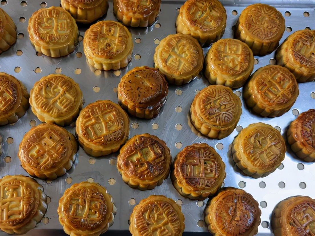 超温暖~“爱心牌”月饼让这个中秋情味儿十足