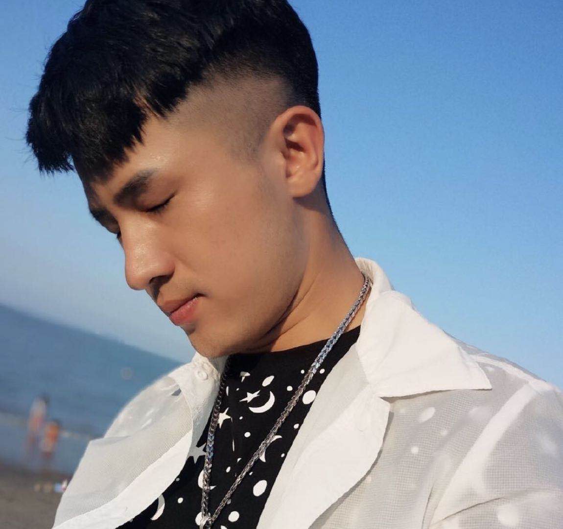 小仙女拒签约，喊话仙家军不要道德绑架，称她不再占用仙家资源